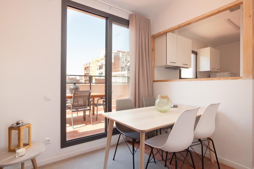 Click&Flat Europa Fira Apartments L'Hospitalet de Llobregat Exterior photo