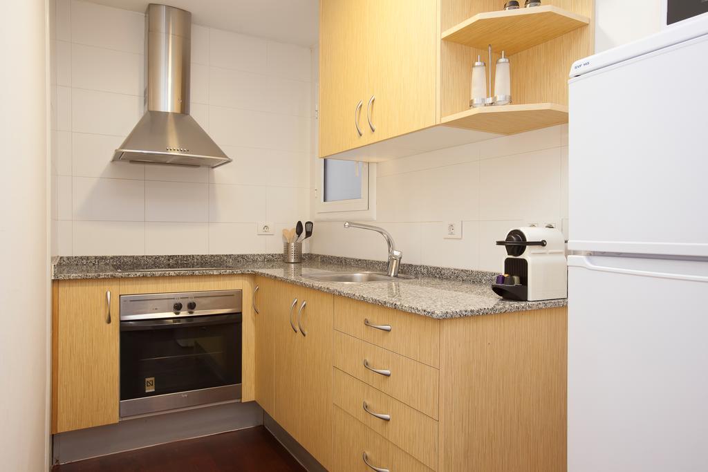 Click&Flat Europa Fira Apartments L'Hospitalet de Llobregat Exterior photo