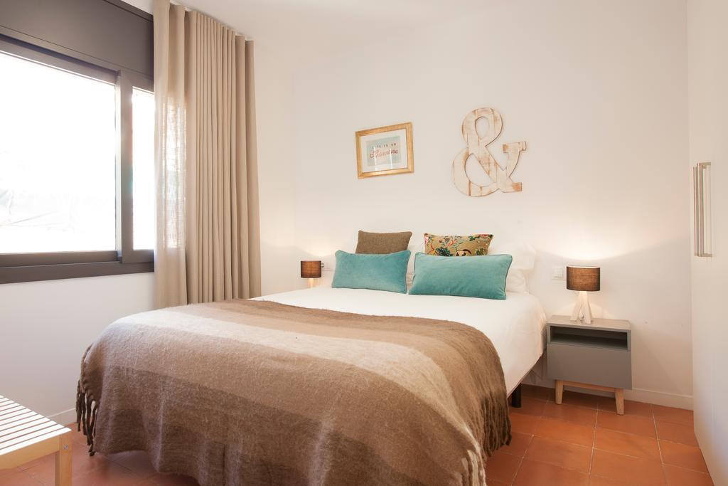 Click&Flat Europa Fira Apartments L'Hospitalet de Llobregat Exterior photo
