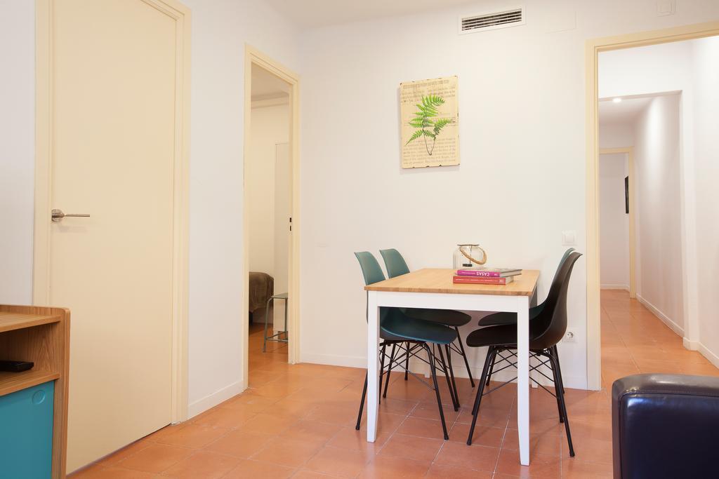 Click&Flat Europa Fira Apartments L'Hospitalet de Llobregat Exterior photo